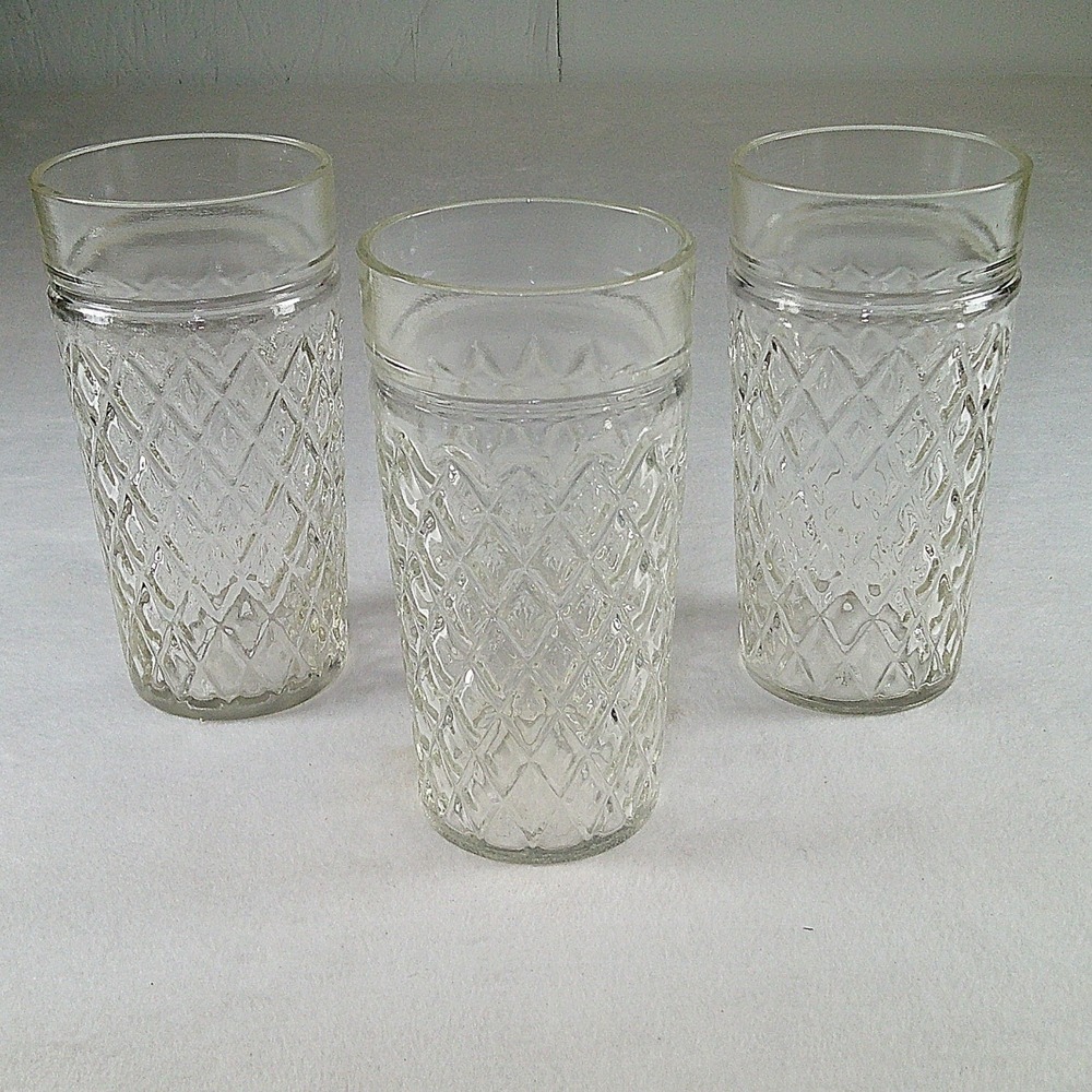 Vintage‎ Clear Diamond Quilted Pressed Glass Highball Tumblers Set of 3 6.5 Inch